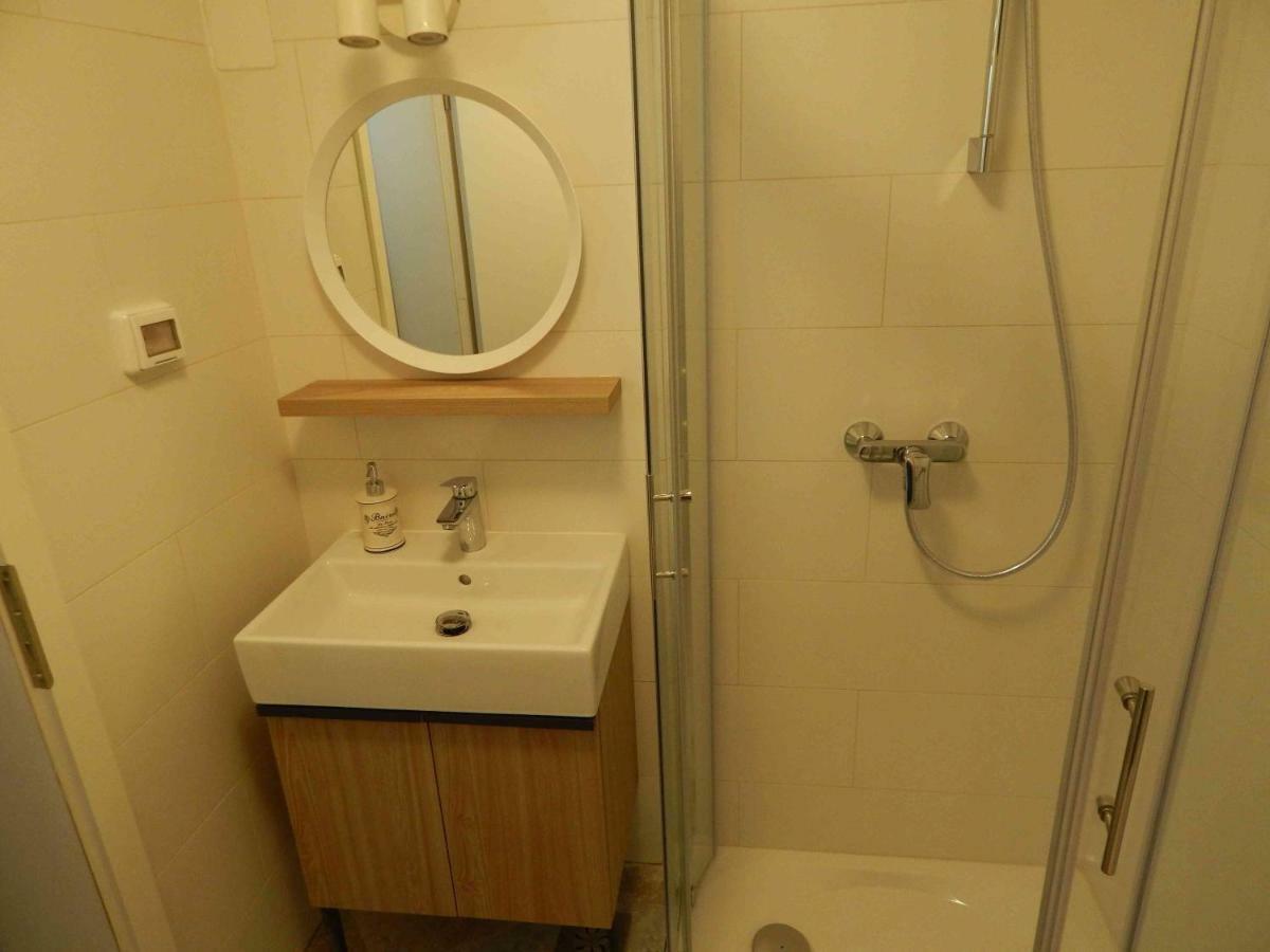 Casa Riccobon Hotel Koper Bagian luar foto