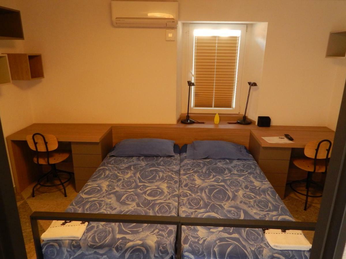 Casa Riccobon Hotel Koper Bagian luar foto